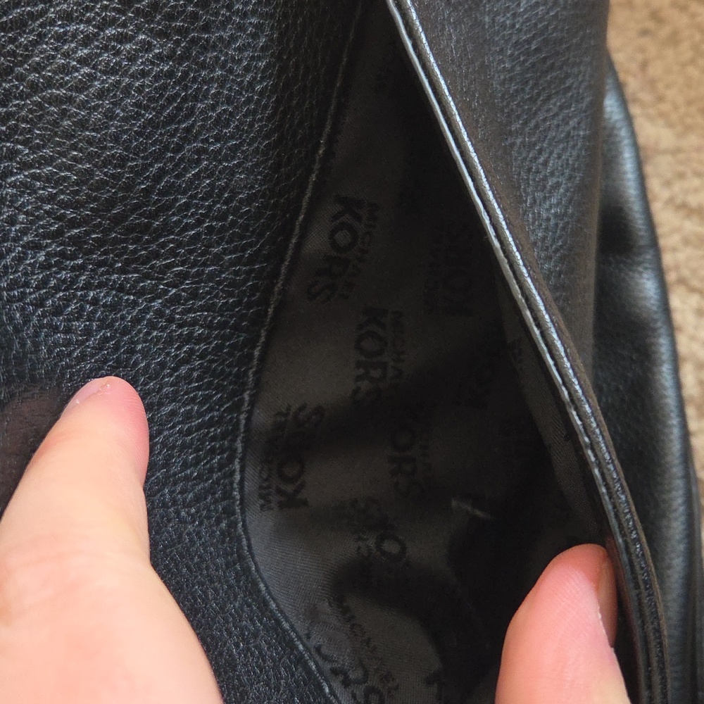 Classic Michael Kors Black Leather Tote Purse - Picture 5 of 10